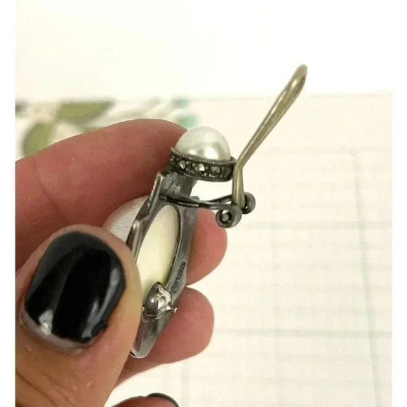 VTG Judith Jack Sterling Silver Faux Pearl Marcasite Earrings JJ Signed 19 Grams - Picture 4 of 16